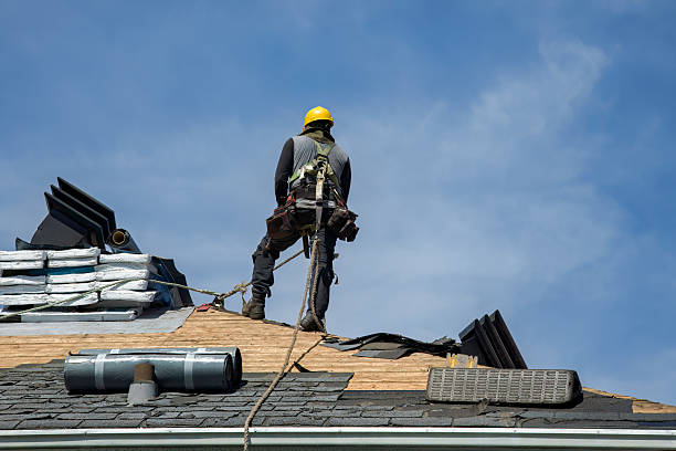 Professional Gutter Installation technician working in Englishtown, NJ